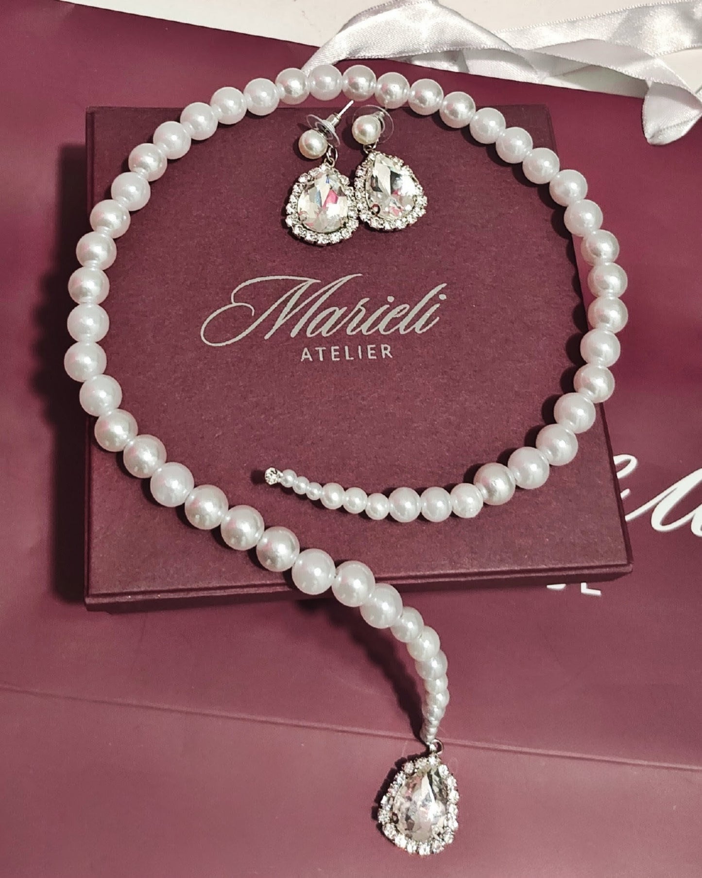 Pearl & crystal drop Set necklace & earrings