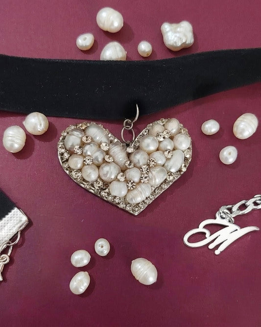 Heart choker with river pearls