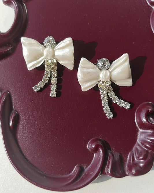 Bow tie earrings